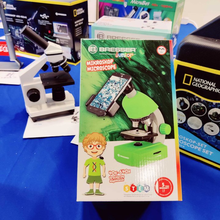 Children's Microscope: summer expeditions to the World of Microscopy